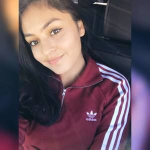 Meet your Posher, Leslie